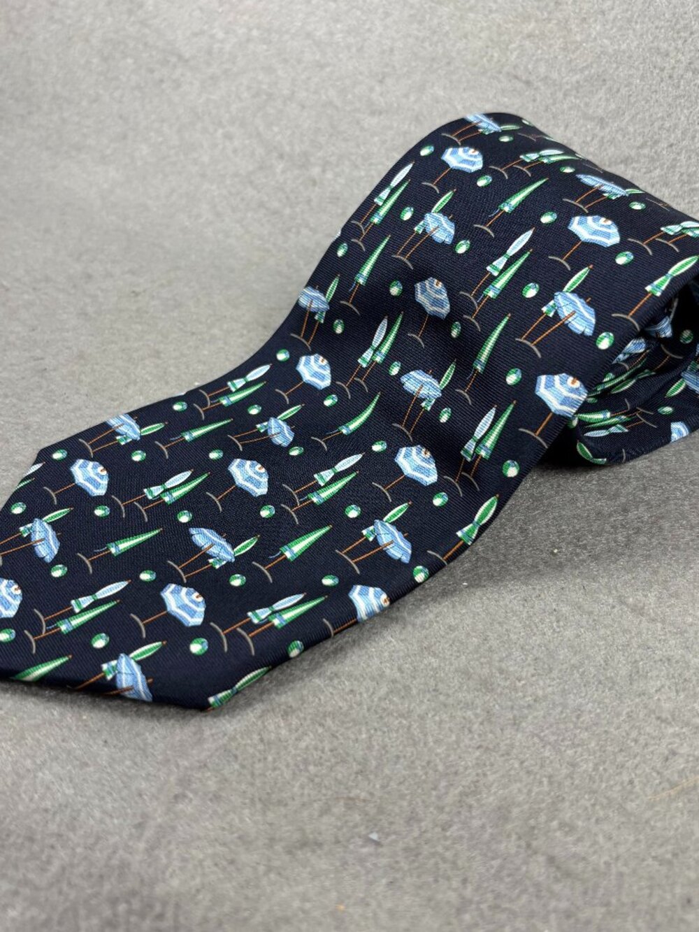 Longchamp Paris Silk Beach Umbrella Novelty Tie Made in Italy
